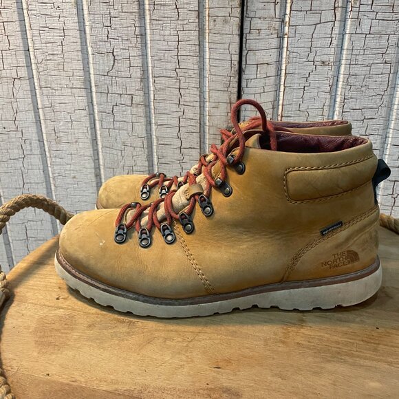 The North Face Waterproof Hiking Walking Boots 13 - Picture 2 of 6